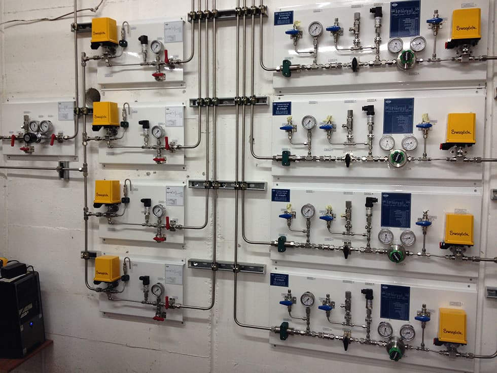 Eight gas panels in two columns with electric actuators