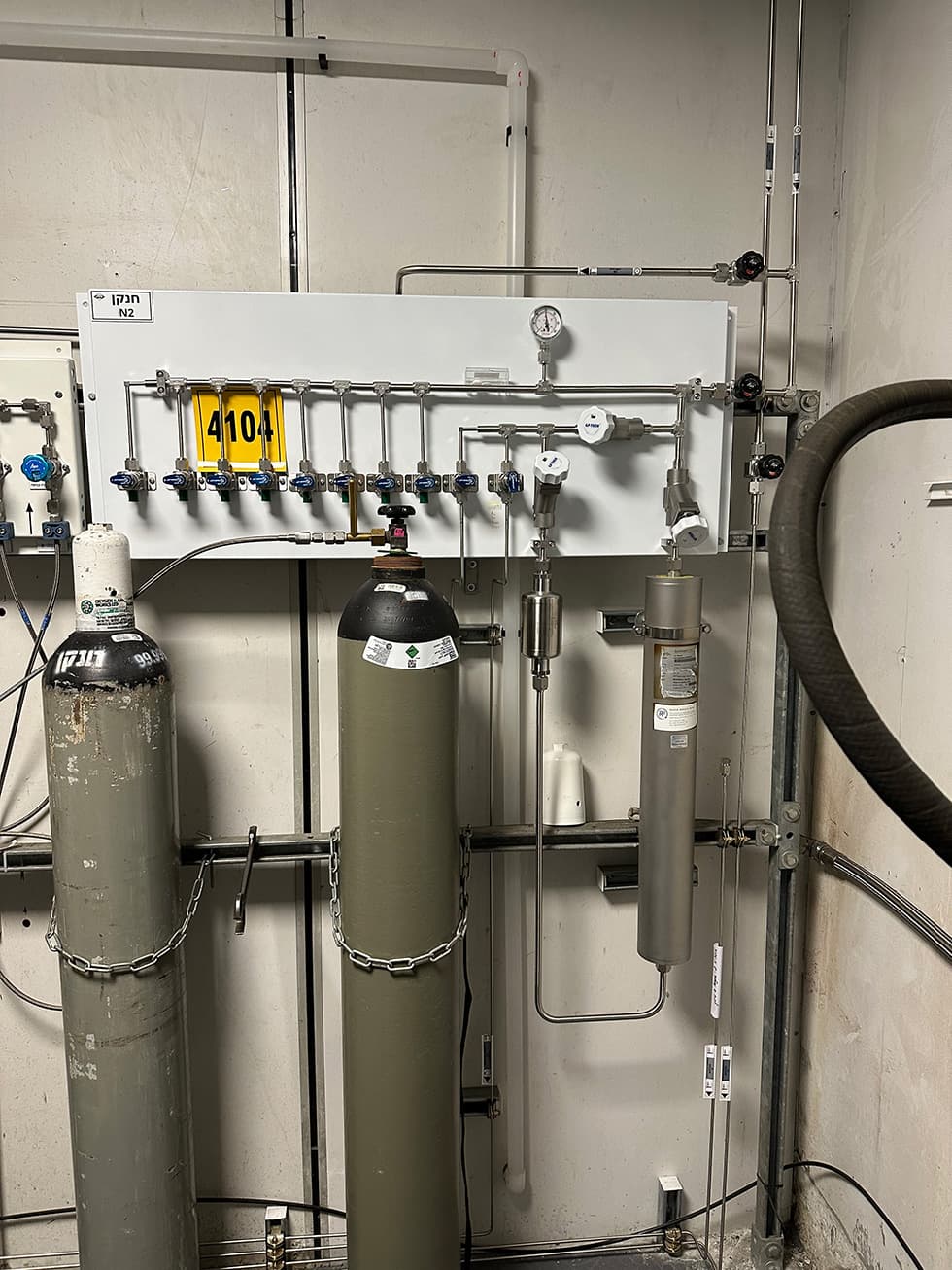 Panel above two vertical purifier columns
